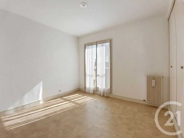 Appartement F3 à vendre - 3 pièces - 77.25 m2 - SENS - 89 - BOURGOGNE - Century 21 Martinot Immobilier