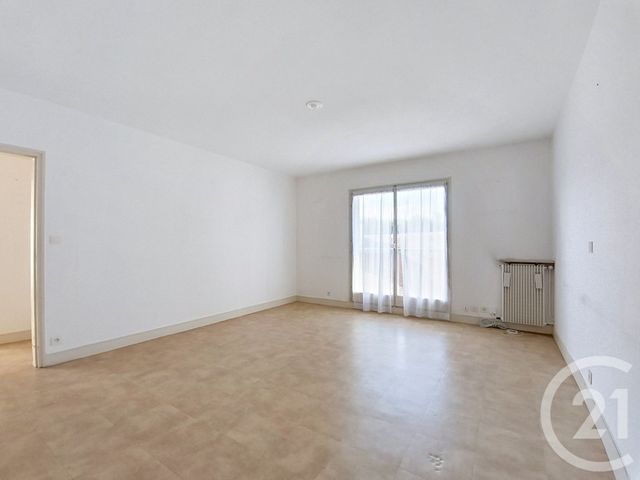 Appartement F3 à vendre - 3 pièces - 77.25 m2 - SENS - 89 - BOURGOGNE - Century 21 Martinot Immobilier