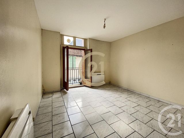 Afficher la photo en grand Appartement F3 à louer - 3 pièces - 65.72 m2 - VILLENEUVE SUR YONNE - 89 - BOURGOGNE - Century 21 Martinot Immobilier