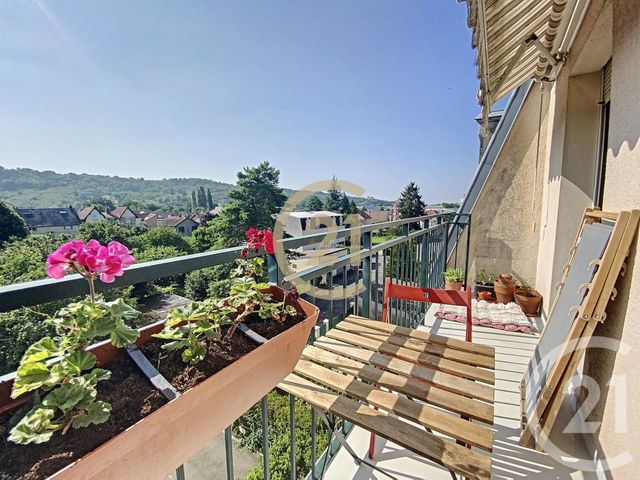 Afficher la photo en grand Appartement F3 à louer - 3 pièces - 67.0 m2 - SENS - 89 - BOURGOGNE - Century 21 Martinot Immobilier
