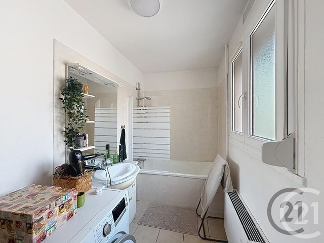 Appartement F2 à vendre - 2 pièces - 51.76 m2 - ST CLEMENT - 89 - BOURGOGNE - Century 21 Martinot Immobilier