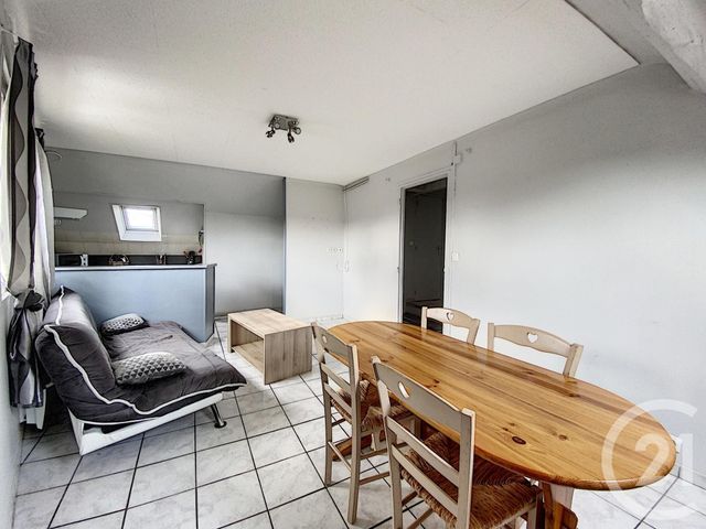 Appartement F4 à louer ST DENIS LES SENS