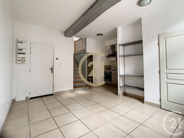 Appartement F1 à louer - 1 pièce - 31.0 m2 - SENS - 89 - BOURGOGNE - Century 21 Martinot Immobilier