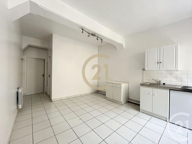 appartement à louer - 2 pièces - 29.0 m2 - SENS - 89 - BOURGOGNE - Century 21 Martinot Immobilier
