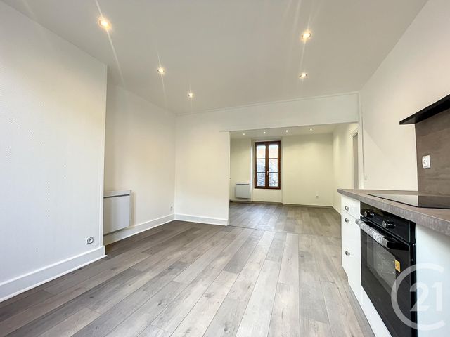 Appartement F3 à vendre - 3 pièces - 62.69 m2 - SENS - 89 - BOURGOGNE - Century 21 Martinot Immobilier