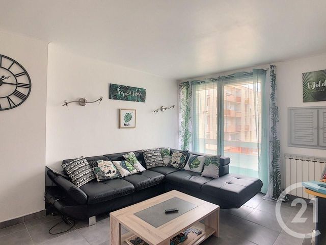 Appartement F3 à louer - 3 pièces - 67.7 m2 - SENS - 89 - BOURGOGNE - Century 21 Martinot Immobilier