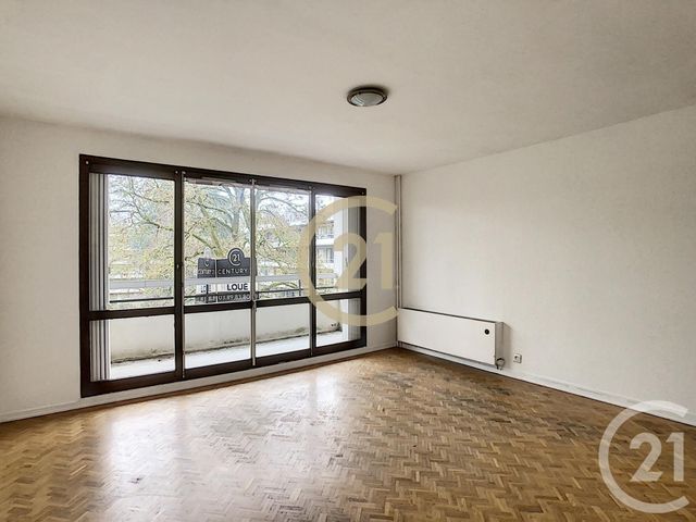 Appartement F1 à louer - 1 pièce - 30.0 m2 - SENS - 89 - BOURGOGNE - Century 21 Martinot Immobilier