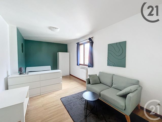 Appartement F1 à louer - 1 pièce - 26.0 m2 - SENS - 89 - BOURGOGNE - Century 21 Martinot Immobilier