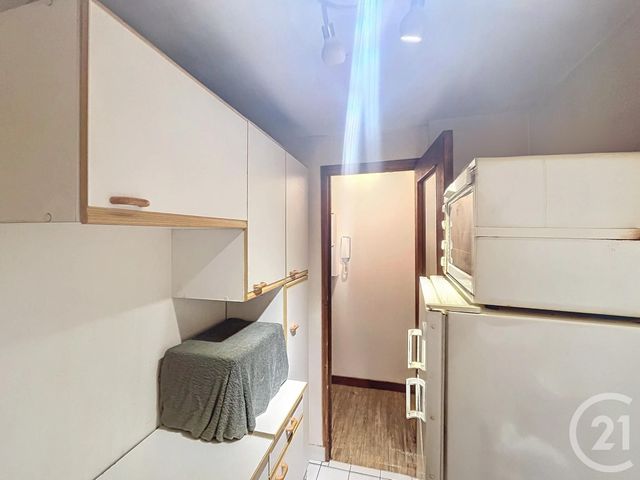 Appartement F2 à vendre - 2 pièces - 29.2 m2 - SENS - 89 - BOURGOGNE - Century 21 Martinot Immobilier