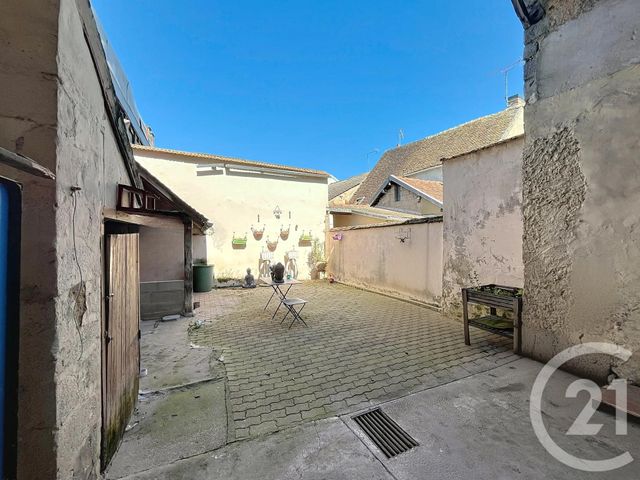 Afficher la photo en grand maison à vendre - 6 pièces - 155.85 m2 - VILLENEUVE SUR YONNE - 89 - BOURGOGNE - Century 21 Martinot Immobilier