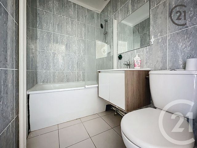 Appartement F1 à louer - 1 pièce - 19.0 m2 - SENS - 89 - BOURGOGNE - Century 21 Martinot Immobilier