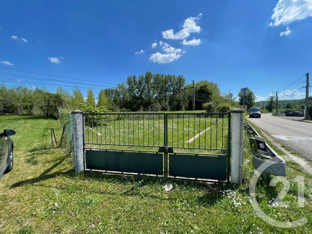 Afficher la photo en grand terrain à vendre - 509.0 m2 - VILLENEUVE SUR YONNE - 89 - BOURGOGNE - Century 21 Martinot Immobilier