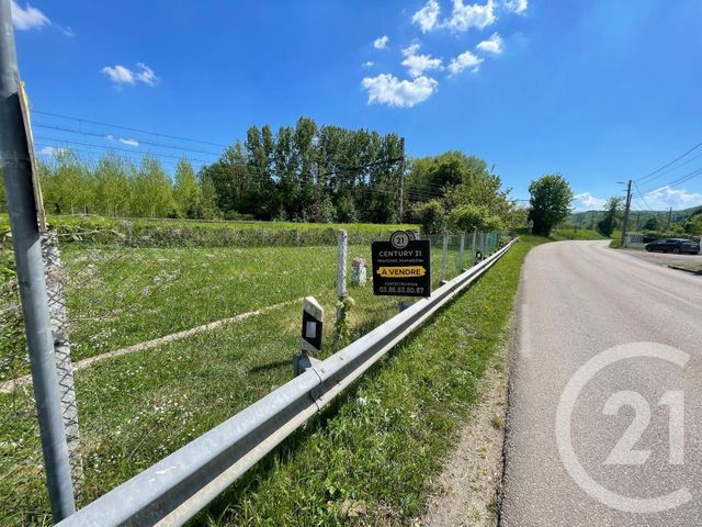 Afficher la photo en grand terrain à vendre - 509.0 m2 - VILLENEUVE SUR YONNE - 89 - BOURGOGNE - Century 21 Martinot Immobilier