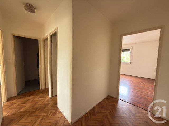 Appartement F3 à vendre - 3 pièces - 67.1 m2 - SENS - 89 - BOURGOGNE - Century 21 Martinot Immobilier