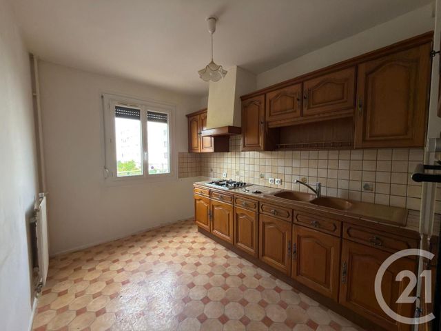 Appartement F3 à vendre - 3 pièces - 67.1 m2 - SENS - 89 - BOURGOGNE - Century 21 Martinot Immobilier
