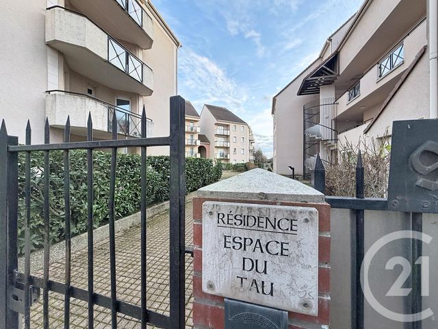 Appartement F2 à vendre - 2 pièces - 48.8 m2 - SENS - 89 - BOURGOGNE - Century 21 Martinot Immobilier