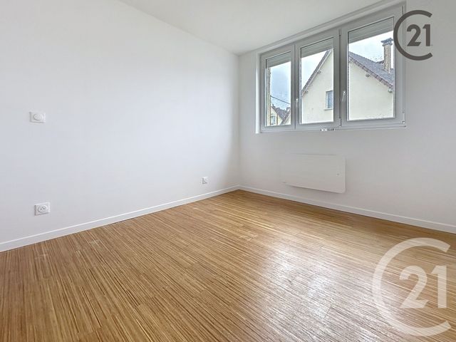 maison à louer - 3 pièces - 78.0 m2 - PONT SUR YONNE - 89 - BOURGOGNE - Century 21 Martinot Immobilier