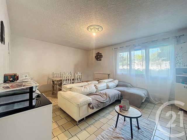 Appartement F3 à vendre - 3 pièces - 67.89 m2 - SENS - 89 - BOURGOGNE - Century 21 Martinot Immobilier