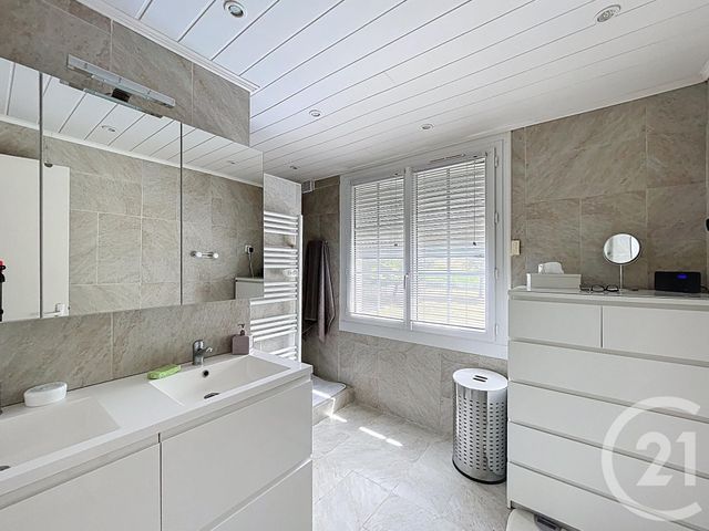 maison à vendre - 10 pièces - 244.14 m2 - COURLON SUR YONNE - 89 - BOURGOGNE - Century 21 Martinot Immobilier