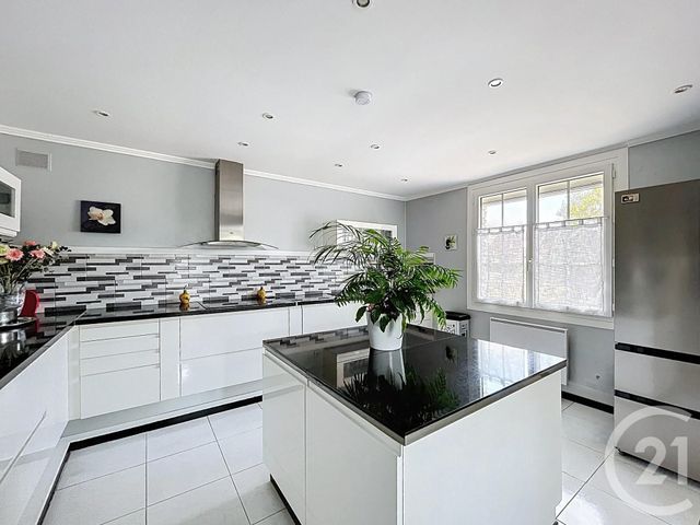 maison à vendre - 10 pièces - 244.14 m2 - COURLON SUR YONNE - 89 - BOURGOGNE - Century 21 Martinot Immobilier