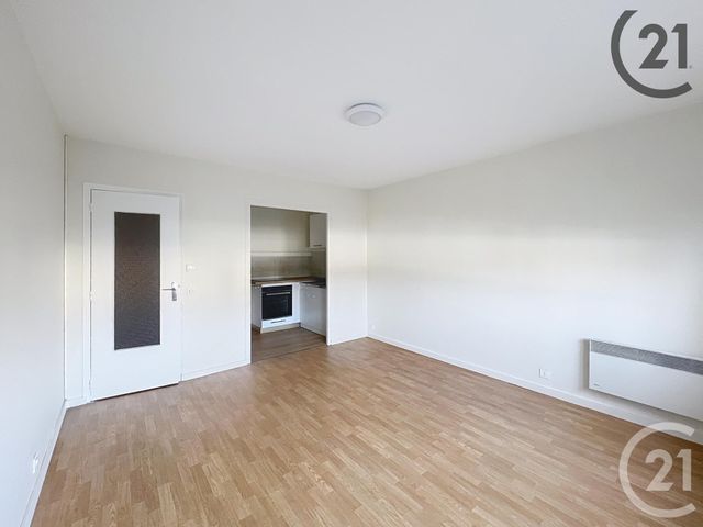 Appartement F3 à louer - 3 pièces - 54.0 m2 - SENS - 89 - BOURGOGNE - Century 21 Martinot Immobilier