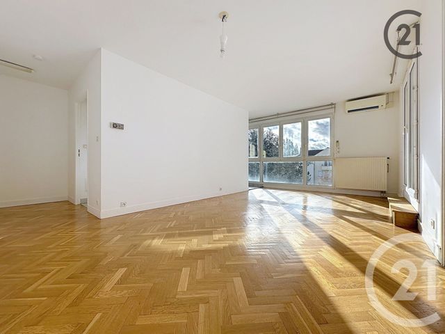 Appartement à louer - 3 pièces - 74.0 m2 - SENS - 89 - BOURGOGNE - Century 21 Martinot Immobilier