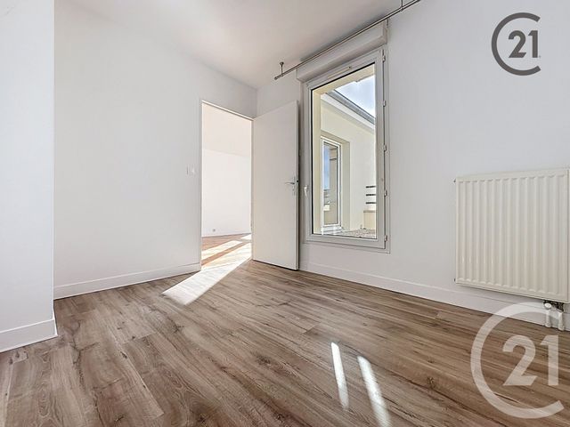 Appartement à louer - 3 pièces - 74.0 m2 - SENS - 89 - BOURGOGNE - Century 21 Martinot Immobilier