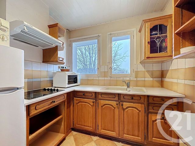 Appartement F2 à vendre - 2 pièces - 67.8 m2 - SENS - 89 - BOURGOGNE - Century 21 Martinot Immobilier