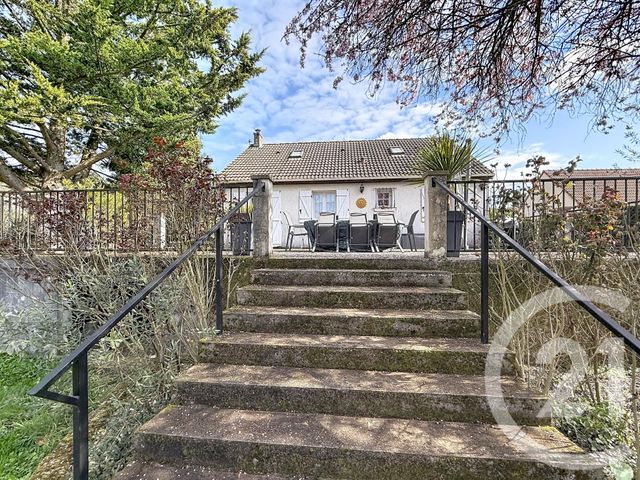 maison à vendre - 5 pièces - 102.0 m2 - VILLENEUVE LA GUYARD - 89 - BOURGOGNE - Century 21 Martinot Immobilier