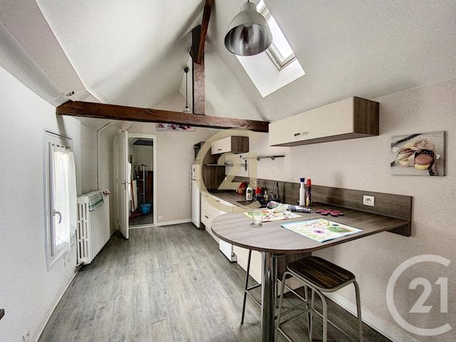 Appartement F2 à louer - 2 pièces - 62.0 m2 - SENS - 89 - BOURGOGNE - Century 21 Martinot Immobilier