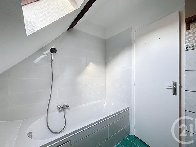 Appartement F3 à vendre - 3 pièces - 72.63 m2 - SENS - 89 - BOURGOGNE - Century 21 Martinot Immobilier