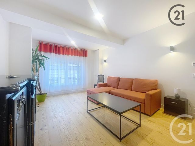 Appartement F3 à louer - 3 pièces - 62.0 m2 - SENS - 89 - BOURGOGNE - Century 21 Martinot Immobilier