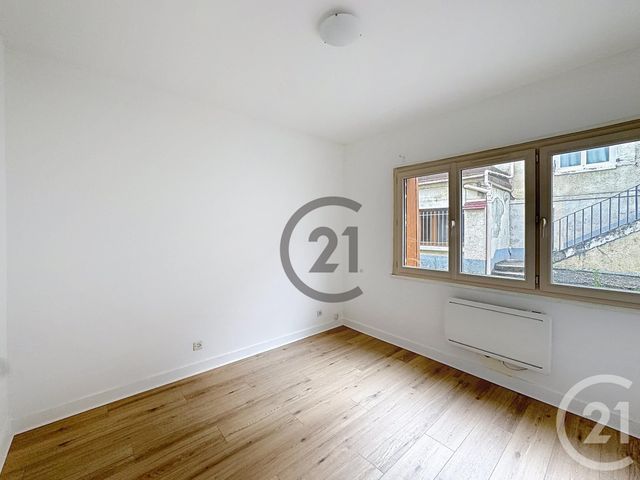 Appartement F2 à louer - 2 pièces - 33.0 m2 - SENS - 89 - BOURGOGNE - Century 21 Martinot Immobilier