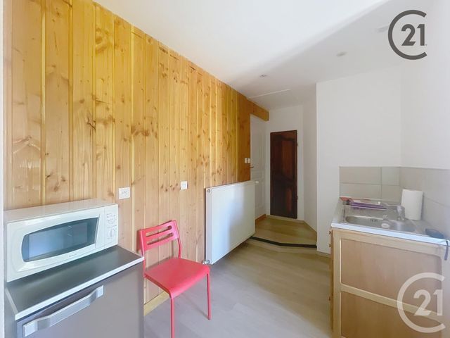 Appartement F1 à louer - 1 pièce - 21.0 m2 - FONTAINE LA GAILLARDE - 89 - BOURGOGNE - Century 21 Martinot Immobilier