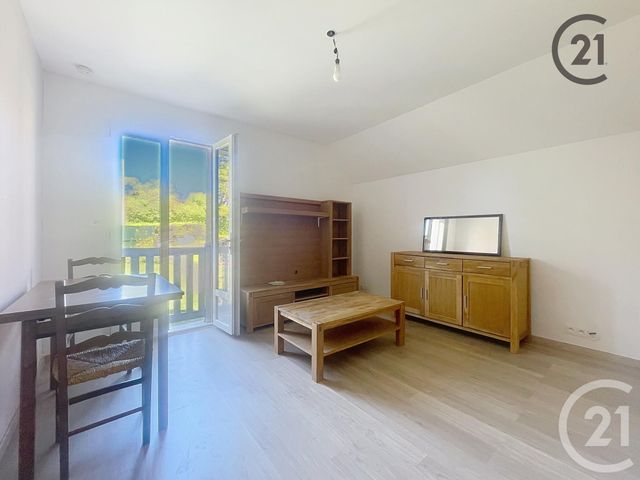 Appartement F1 à louer - 1 pièce - 21.0 m2 - FONTAINE LA GAILLARDE - 89 - BOURGOGNE - Century 21 Martinot Immobilier