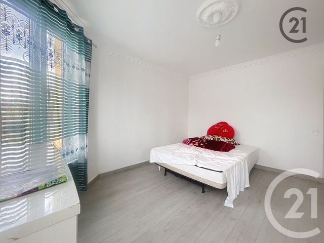 maison à louer - 4 pièces - 70.37 m2 - VILLENEUVE L ARCHEVEQUE - 89 - BOURGOGNE - Century 21 Martinot Immobilier