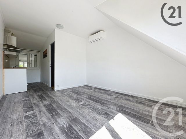 Appartement F2 à louer - 2 pièces - 30.0 m2 - SENS - 89 - BOURGOGNE - Century 21 Martinot Immobilier