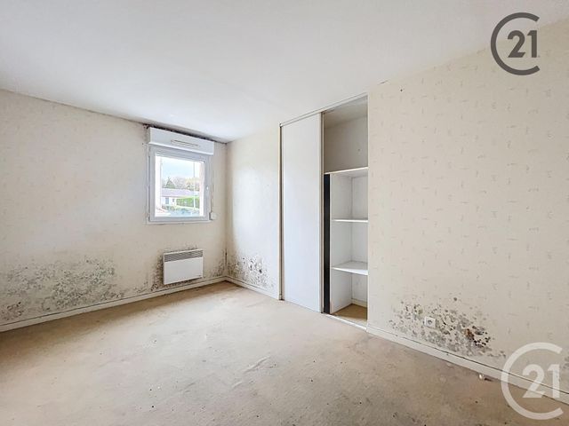 Appartement F3 à vendre - 3 pièces - 63.0 m2 - VILLENEUVE SUR YONNE - 89 - BOURGOGNE - Century 21 Martinot Immobilier