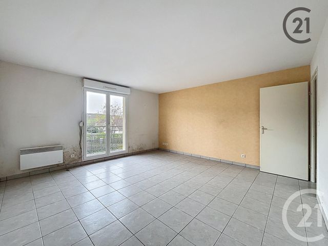 Appartement F3 à vendre - 3 pièces - 63.0 m2 - VILLENEUVE SUR YONNE - 89 - BOURGOGNE - Century 21 Martinot Immobilier