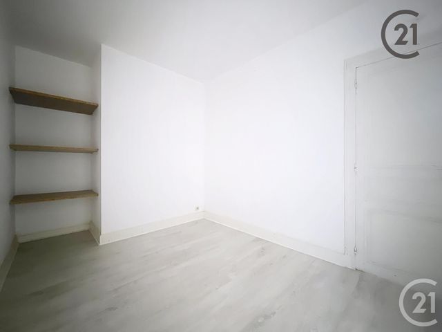 Appartement à louer - 3 pièces - 69.0 m2 - VILLENEUVE SUR YONNE - 89 - BOURGOGNE - Century 21 Martinot Immobilier