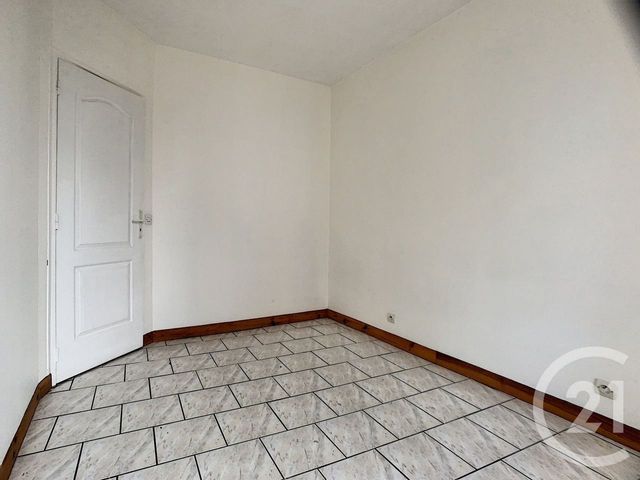 Appartement F3 à louer - 3 pièces - 45.0 m2 - VILLEMANOCHE - 89 - BOURGOGNE - Century 21 Martinot Immobilier