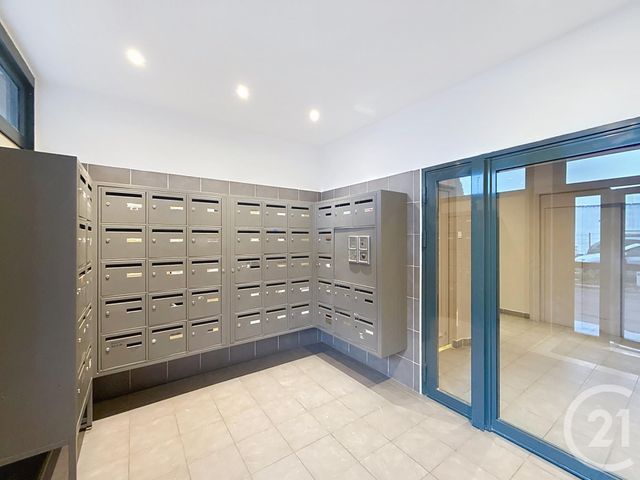 Appartement F4 à vendre - 4 pièces - 79.5 m2 - SENS - 89 - BOURGOGNE - Century 21 Martinot Immobilier