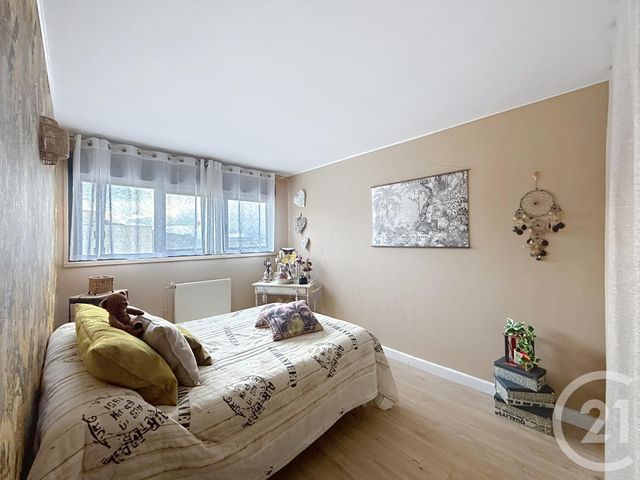 Appartement F4 à vendre - 4 pièces - 79.5 m2 - SENS - 89 - BOURGOGNE - Century 21 Martinot Immobilier