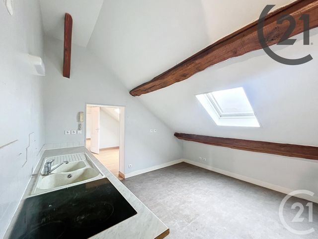 Appartement F3 à louer - 3 pièces - 38.0 m2 - SENS - 89 - BOURGOGNE - Century 21 Martinot Immobilier