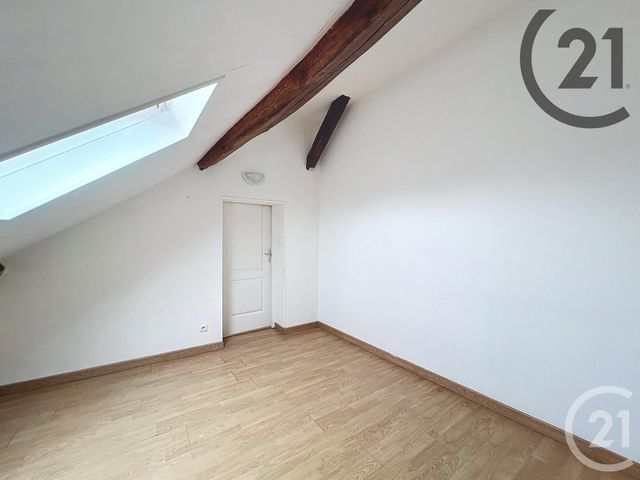 Appartement F3 à louer - 3 pièces - 38.0 m2 - SENS - 89 - BOURGOGNE - Century 21 Martinot Immobilier