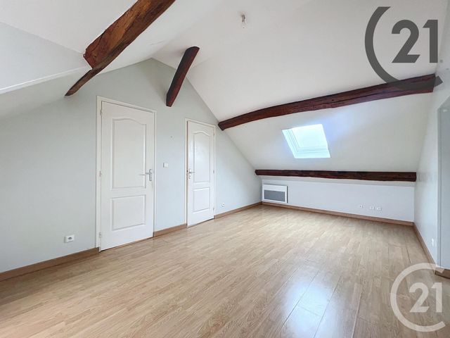 Appartement F3 à louer - 3 pièces - 38.0 m2 - SENS - 89 - BOURGOGNE - Century 21 Martinot Immobilier