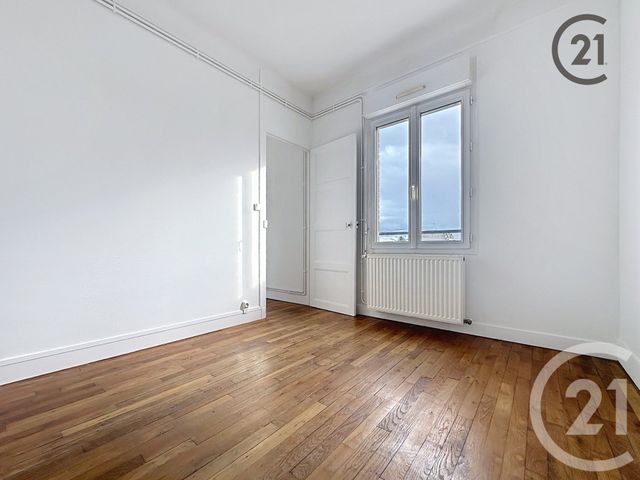 Afficher la photo en grand Appartement F3 à louer - 3 pièces - 39.4 m2 - SENS - 89 - BOURGOGNE - Century 21 Martinot Immobilier