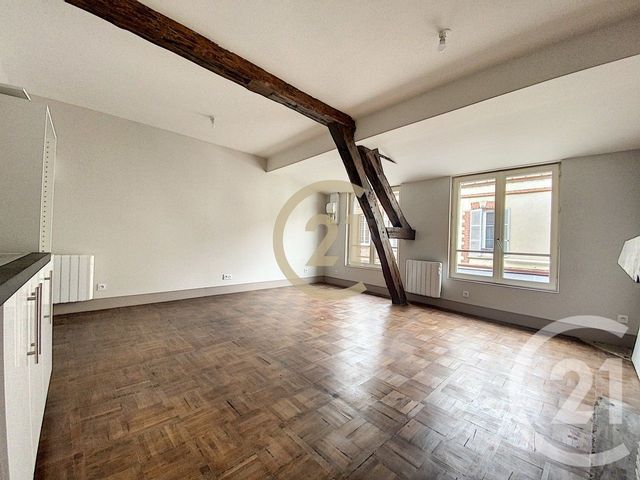 Afficher la photo en grand Appartement F2 à louer - 2 pièces - 46.0 m2 - SENS - 89 - BOURGOGNE - Century 21 Martinot Immobilier