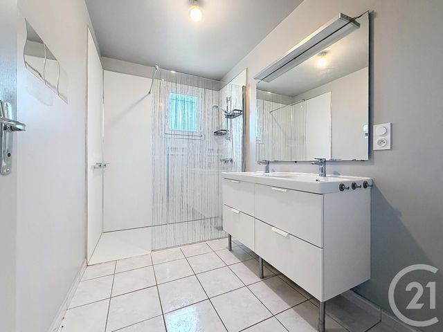 maison à vendre - 6 pièces - 106.0 m2 - LA CHAPELLE SUR OREUSE - 89 - BOURGOGNE - Century 21 Martinot Immobilier