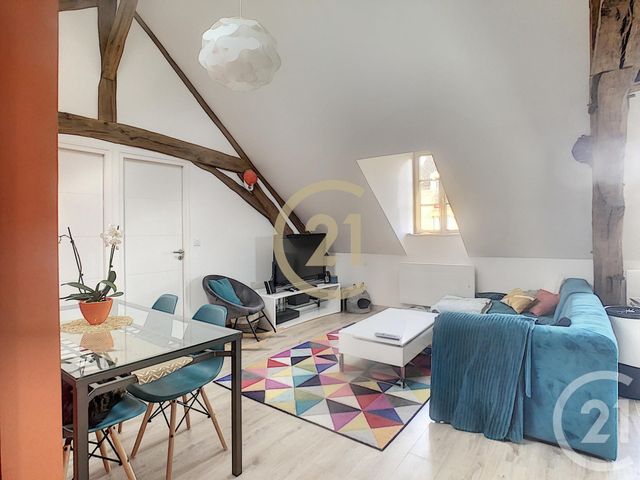 Appartement F3 à louer - 3 pièces - 48.0 m2 - SENS - 89 - BOURGOGNE - Century 21 Martinot Immobilier